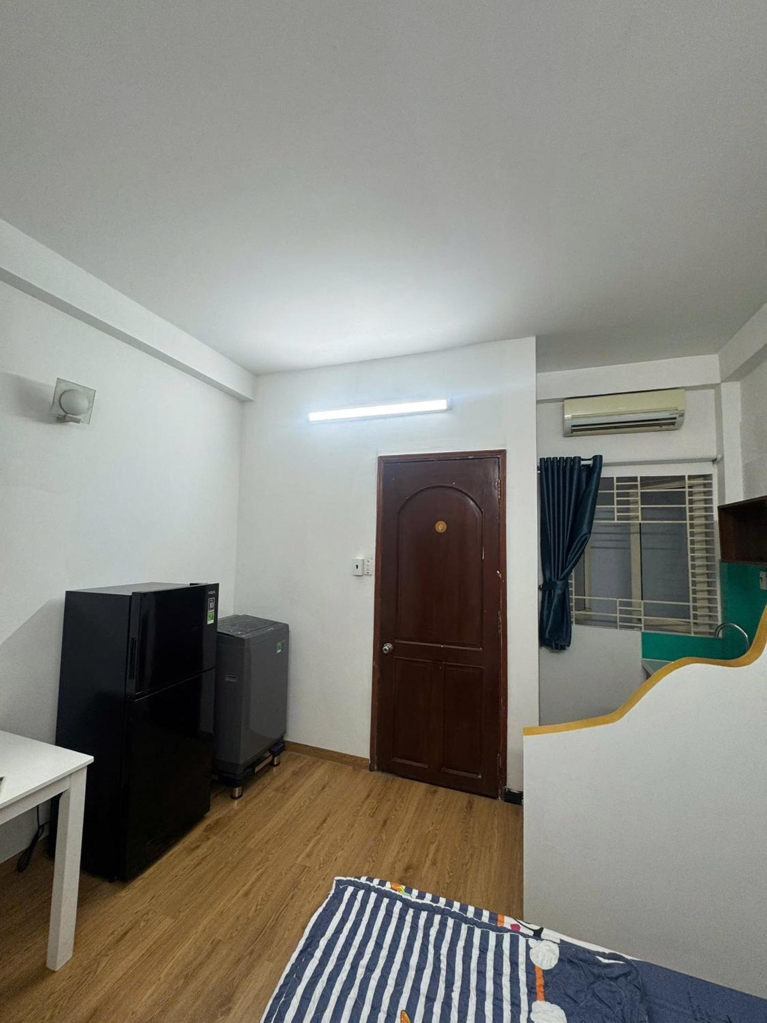 43 Hoa Lan * TP. Hồ Chí Minh